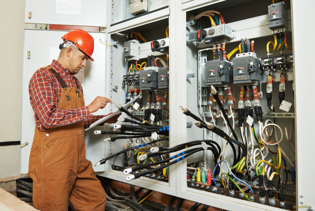 Průmyslová elektroinstalace